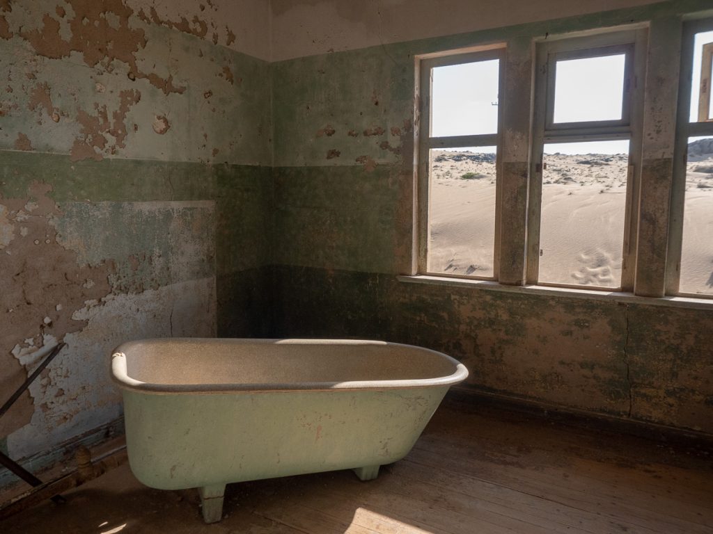 Bathtub In Decaying Building, Kolmanskop 